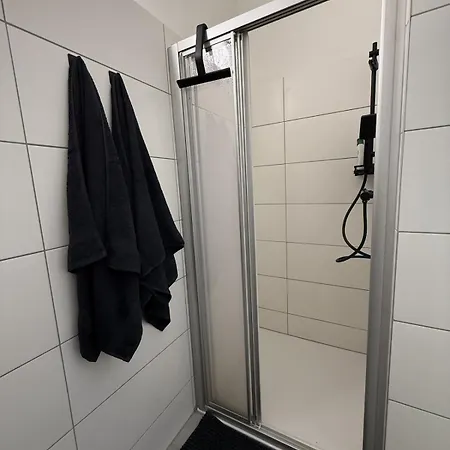 Cozy - 5 Min From Main Station *