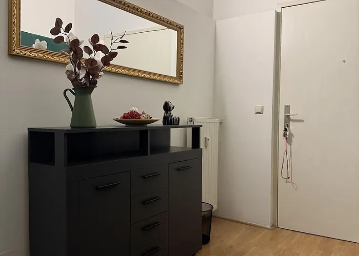 דירה Cozy - 5 Min From Main Station *