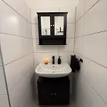 Appartement Cozy - 5 Min From Main Station
