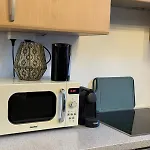 Cozy - 5 Min From Main Station Apartment *