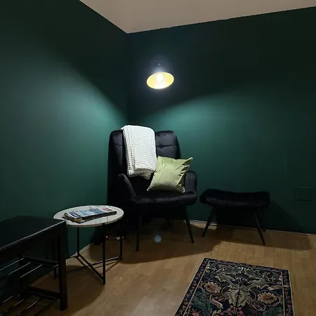 Cozy - 5 Min From Main Station
