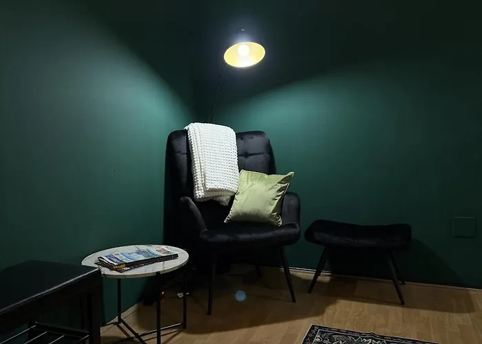 Cozy - 5 Min From Main Station